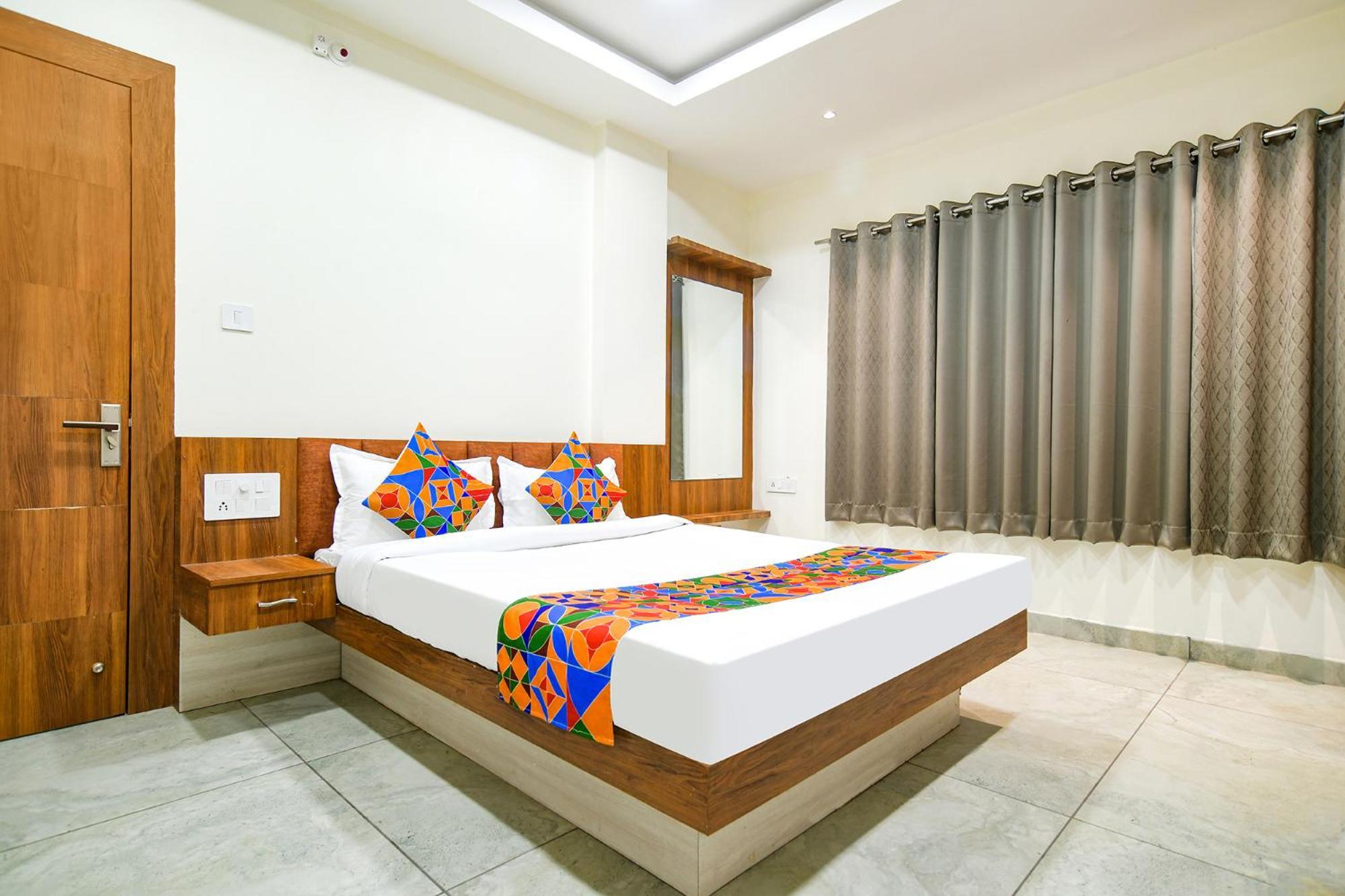 Fabhotel Shree Nakoda Paradise Ujaim Exterior foto